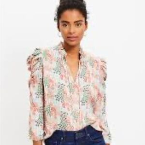 NWT gorgeous Loft blouse